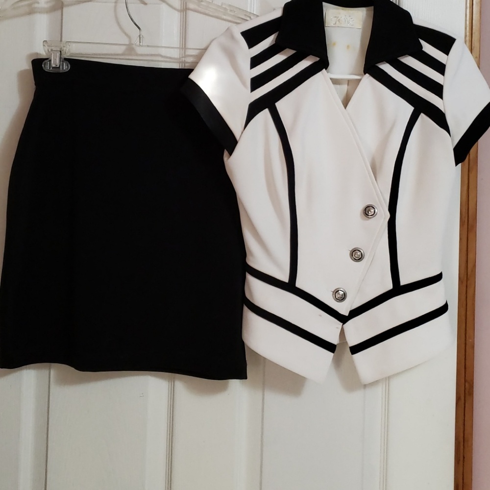 Vintage Cache Skirt Suit Size Small XS